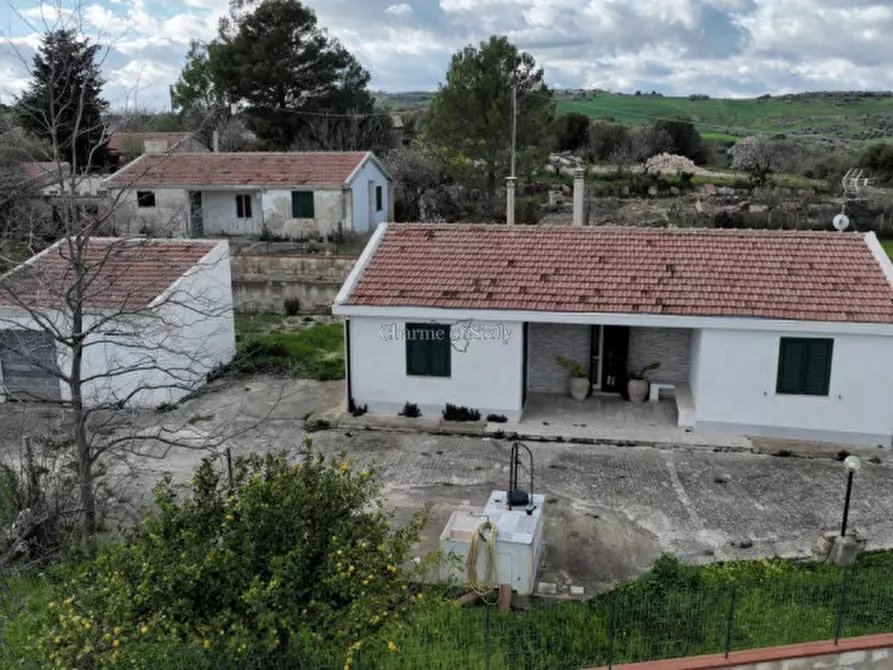 Immagine 44 di Villa in vendita  in Via del tellesimo a Ragusa