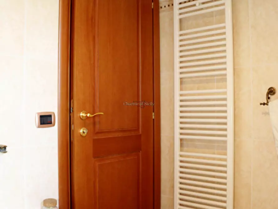 Immagine 9 di Rustico / casale in vendita  in del Tellesimo a Ragusa