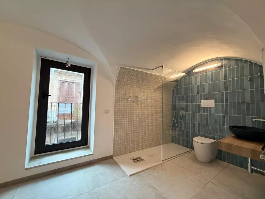 Immagine 22 di Casa indipendente in vendita  in Via Santa Sofia a Modica