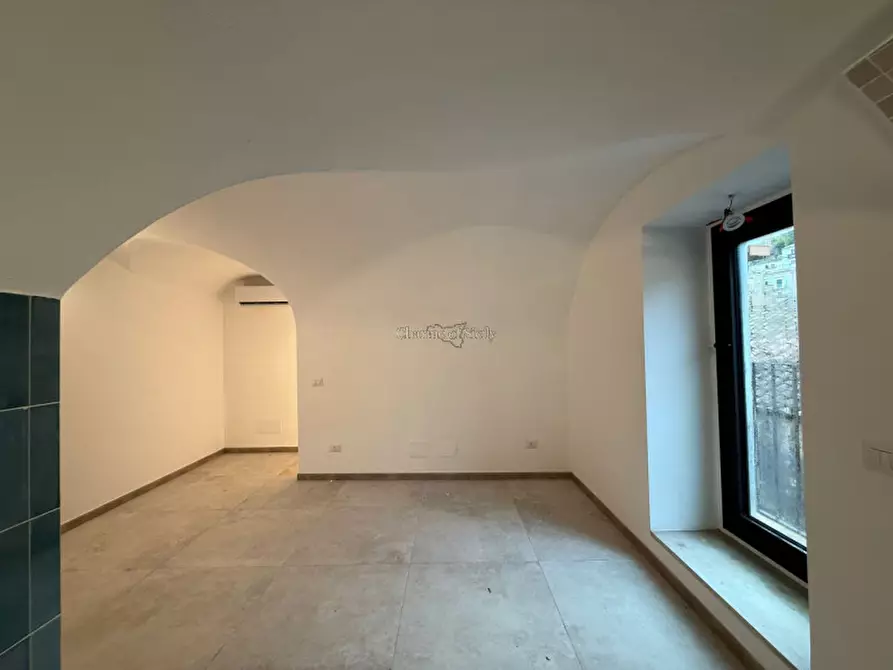 Immagine 23 di Casa indipendente in vendita  in Via Santa Sofia a Modica