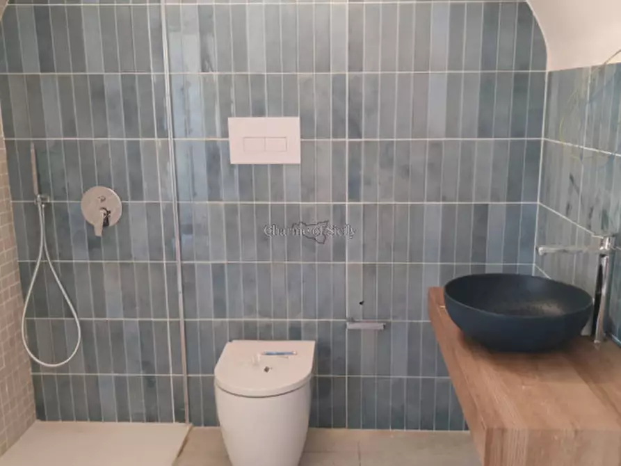 Immagine 28 di Casa indipendente in vendita  in Via Santa Sofia a Modica