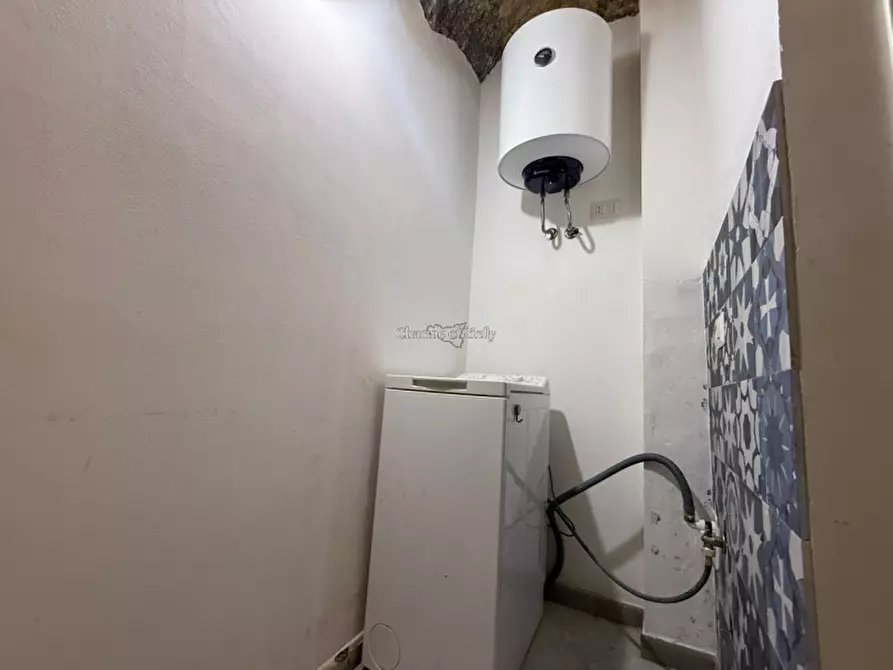 Immagine 32 di Casa indipendente in vendita  in Via Santa Sofia a Modica