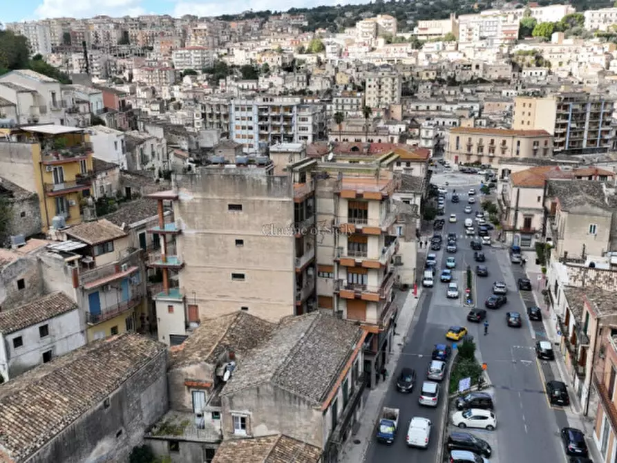 Immagine 37 di Casa indipendente in vendita  in Via Santa Sofia a Modica