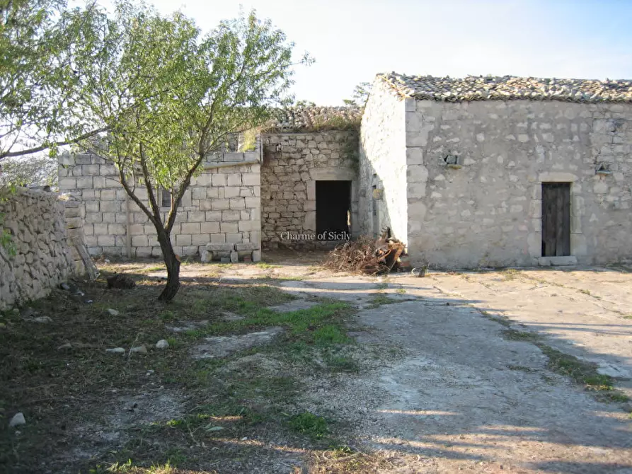 Immagine 1 di Casa indipendente in vendita  in Provinciale 59 a Ragusa