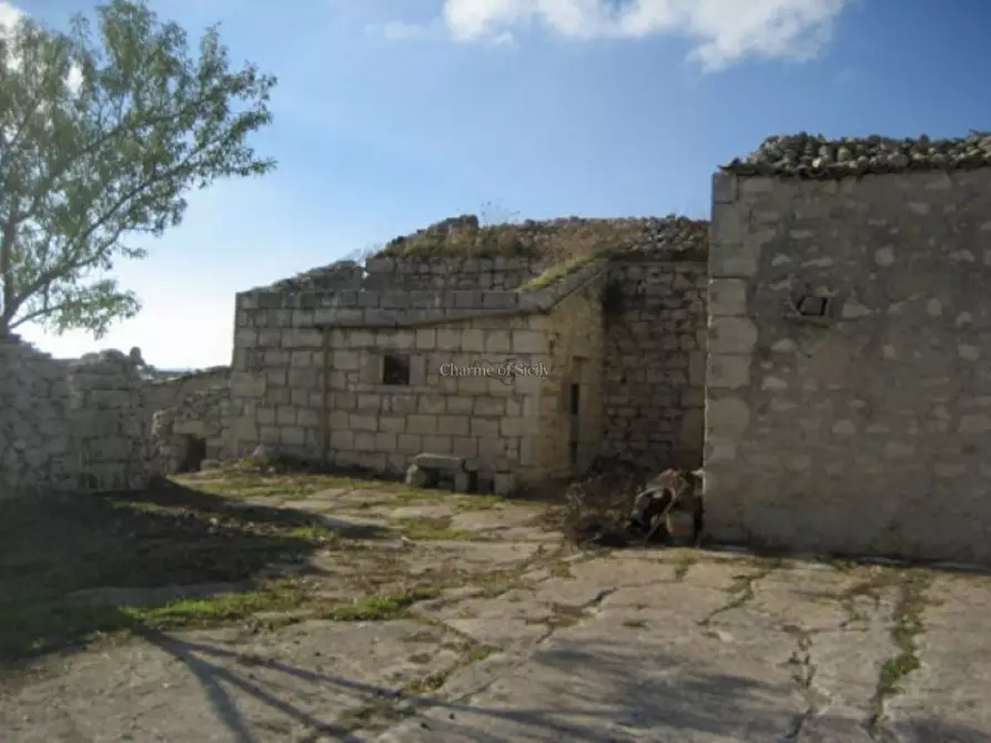 Immagine 17 di Casa indipendente in vendita  in Provinciale 59 a Ragusa