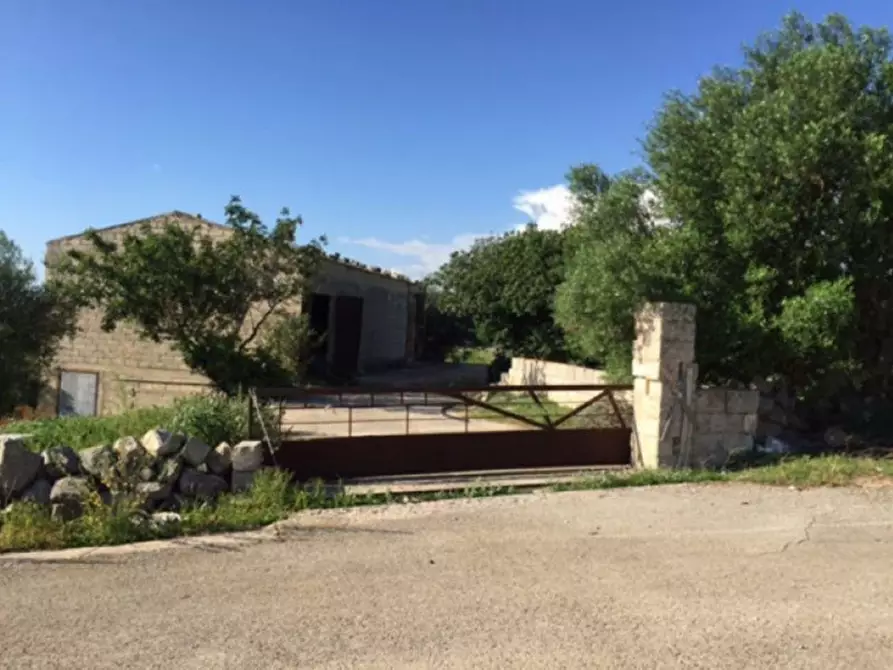 Immagine 4 di Villa in vendita  in Contrada Pezzettulla a Rosolini