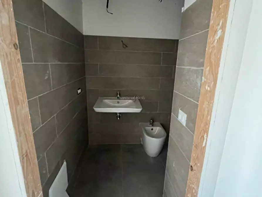 Immagine 10 di Casa bifamiliare in vendita  in Via dei Fiordalisi a Ispica