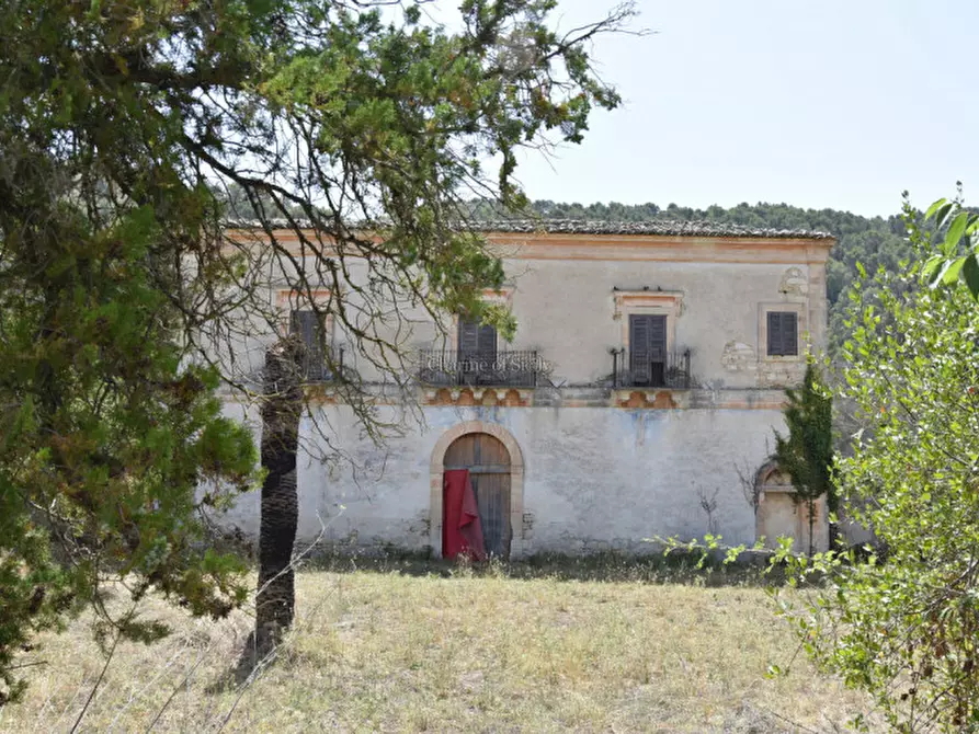 Immagine 1 di Villa in vendita  in Statale 194 a Ragusa