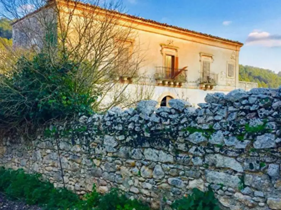 Immagine 13 di Villa in vendita  in Statale 194 a Ragusa