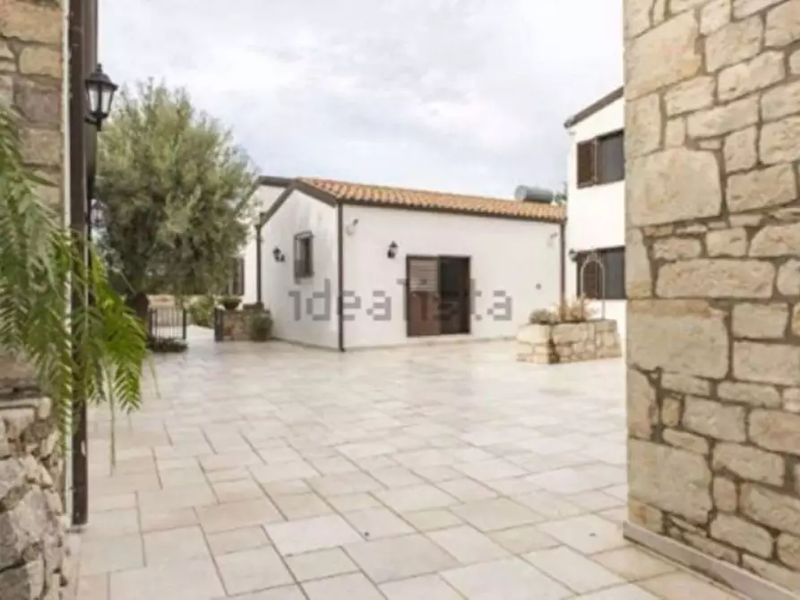 Immagine 4 di Villa in vendita  in Cappuzzello Donna Raimonda a Modica