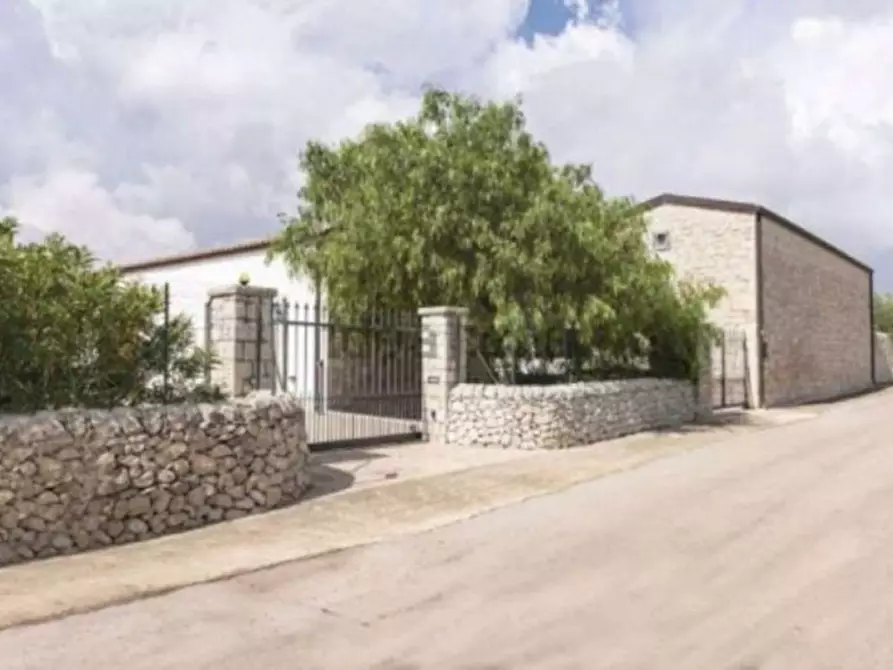 Immagine 11 di Villa in vendita  in Cappuzzello Donna Raimonda a Modica