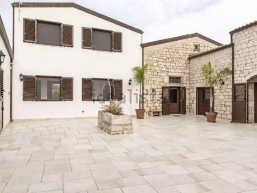 Immagine 23 di Villa in vendita  in Cappuzzello Donna Raimonda a Modica