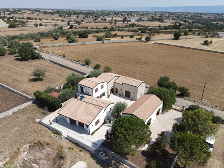 Immagine 29 di Villa in vendita  in Cappuzzello Donna Raimonda a Modica