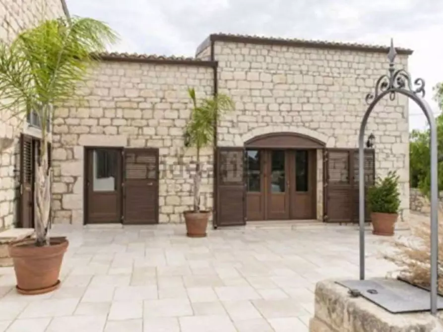 Immagine 38 di Villa in vendita  in Cappuzzello Donna Raimonda a Modica