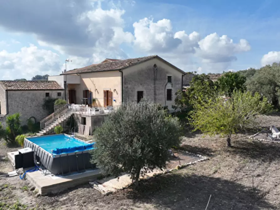 Immagine 1 di Casa indipendente in vendita  in Vanella 191 a Modica