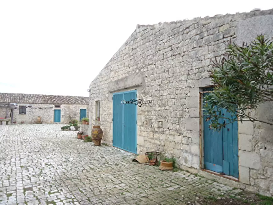 Immagine 18 di Villa in vendita  in Strada Provinciale 17 a Modica