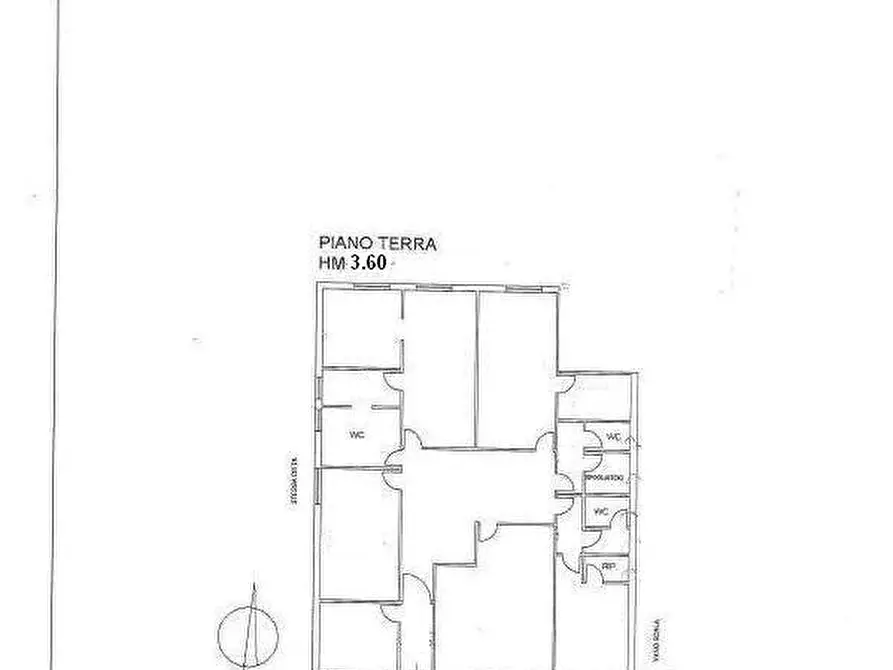 Immagine 60 di Negozio in vendita  in via Noasca a Roma