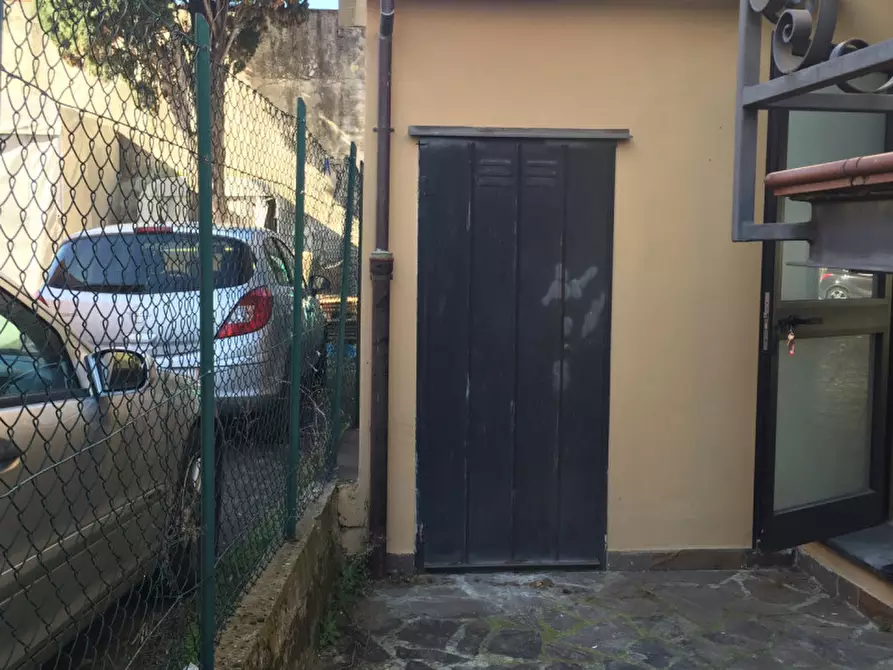 Immagine 2 di Laboratorio in affitto  in Via Pisana a Scandicci