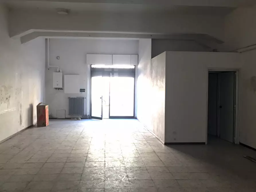 Immagine 3 di Laboratorio in affitto  in Via Pisana a Scandicci