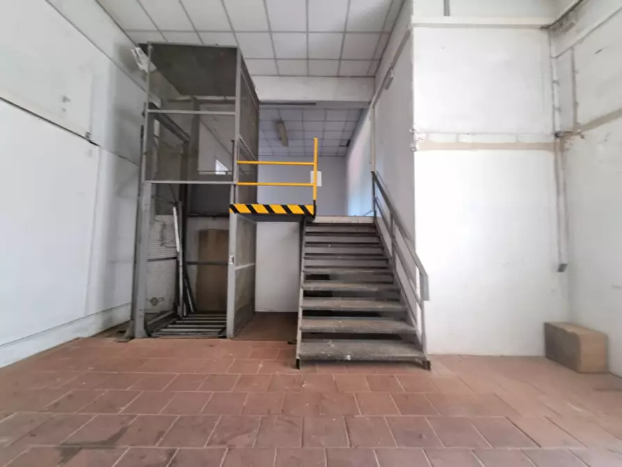 Immagine 2 di Laboratorio in affitto  in Via del Ponte a Iozzi a Firenze