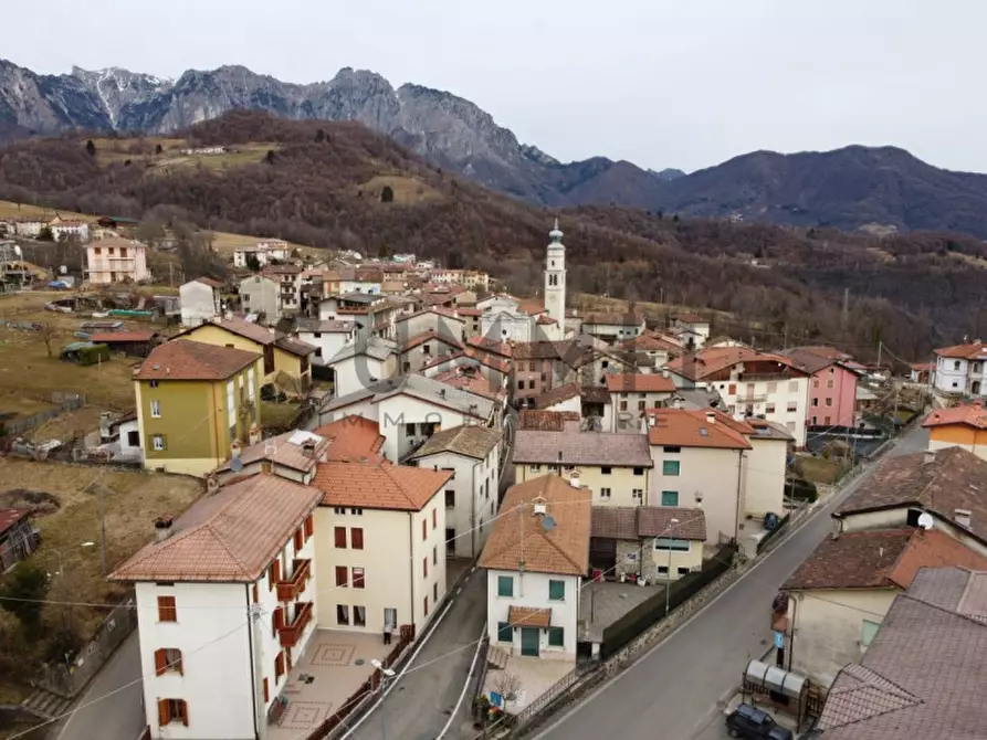 Immagine 2 di Villetta a schiera in vendita  in Valli del pasubio - limitrofi a Valli Del Pasubio