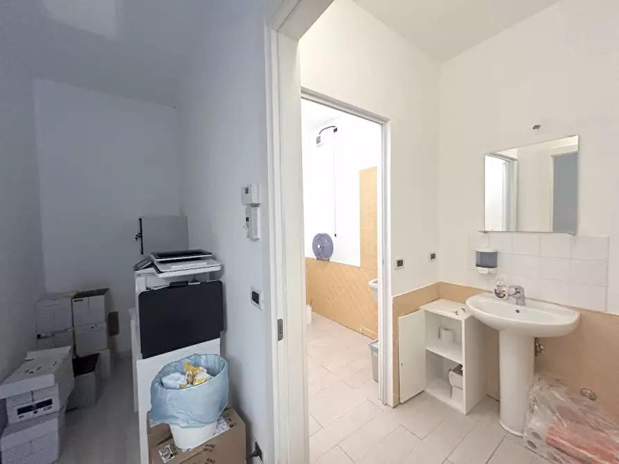 Immagine 10 di Ufficio in affitto  in Via Cavalcavia a Cesena