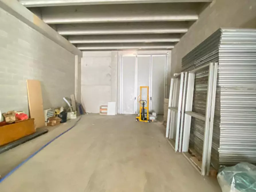 Immagine 3 di Capannone industriale in vendita  in via della ferrovia a Gavardo