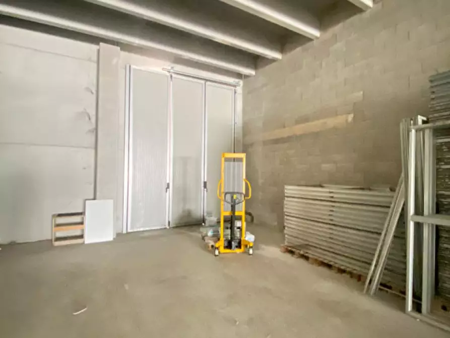 Immagine 9 di Capannone industriale in vendita  in via della ferrovia a Gavardo