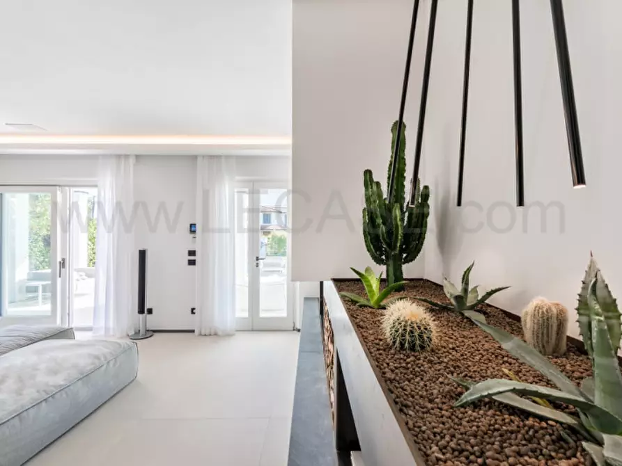 Immagine 18 di Villa in affitto  in via Fratelli Cervi a Forte Dei Marmi