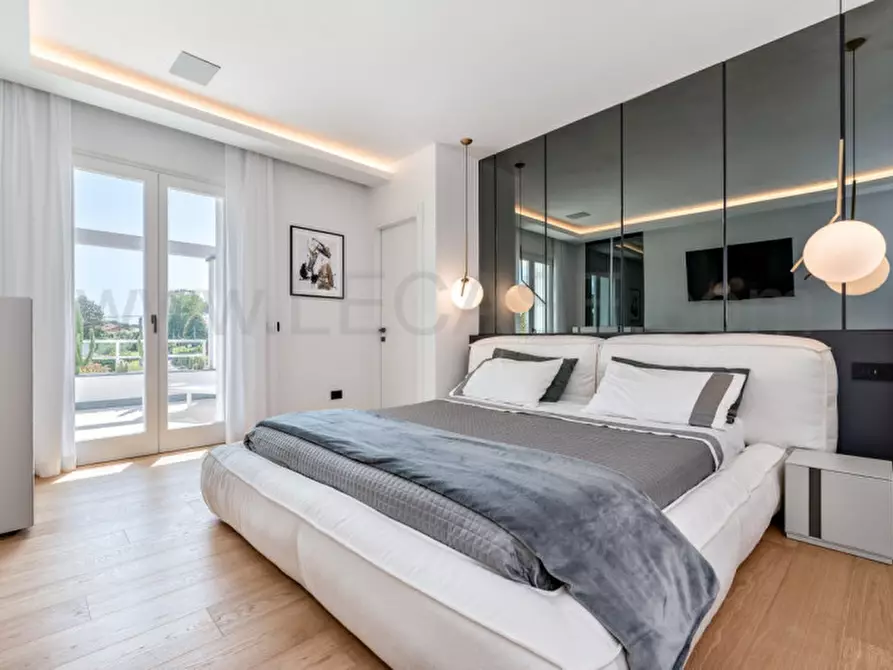 Immagine 37 di Villa in affitto  in via Fratelli Cervi a Forte Dei Marmi