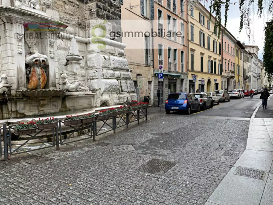 Immagine 19 di Negozio in vendita  in via della Pace, 1B a Brescia