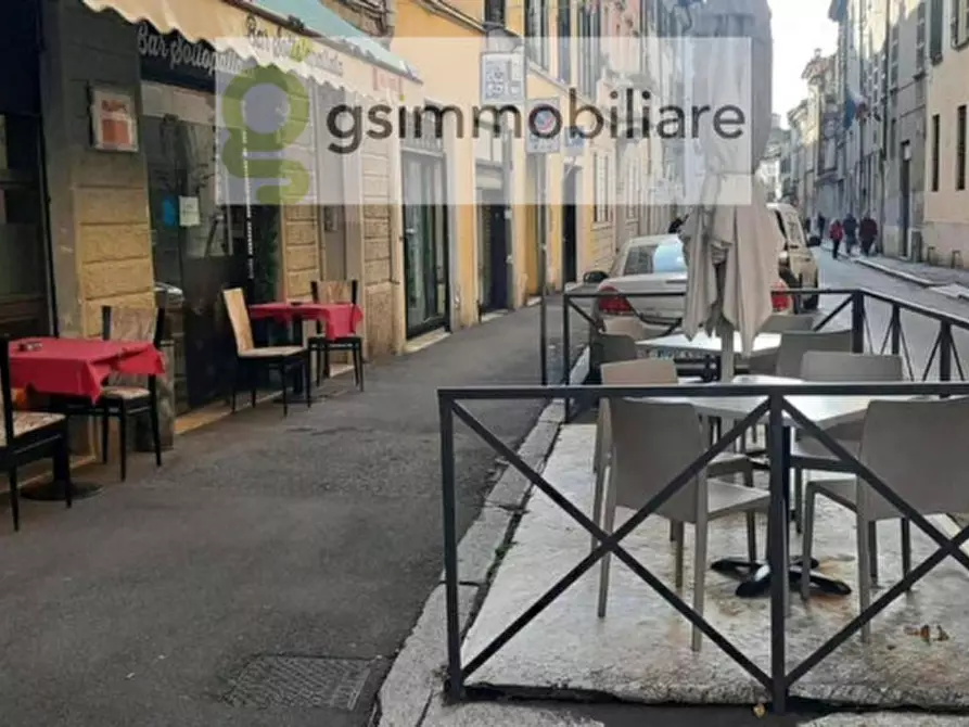 Immagine 24 di Negozio in vendita  in via della Pace, 1B a Brescia