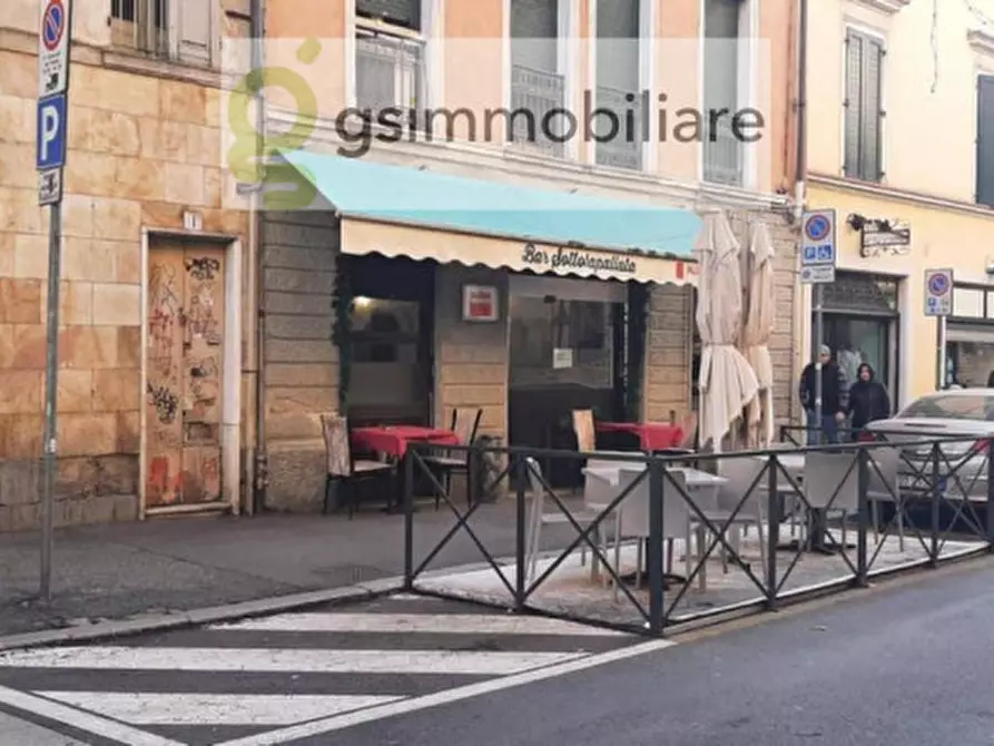 Immagine 26 di Negozio in vendita  in via della Pace, 1B a Brescia