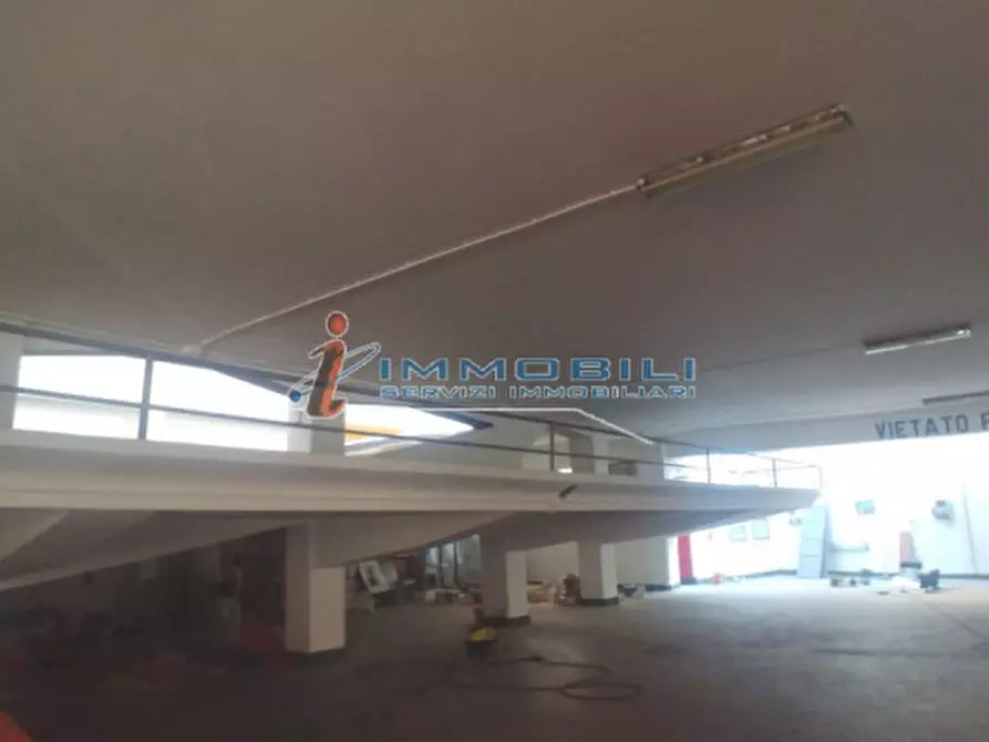 Immagine 4 di Laboratorio in affitto  in VIA MICHELINO DA BESOZZO a Milano