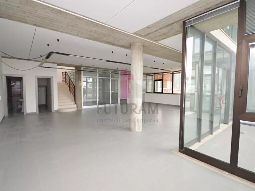 Immagine 6 di Negozio in affitto  a Brendola