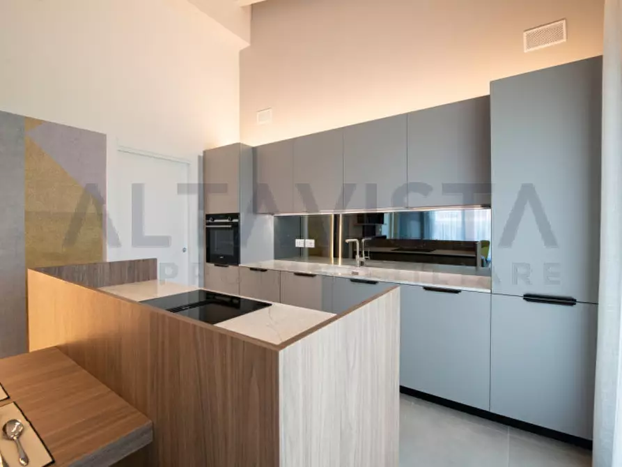 Immagine 9 di Villa in vendita  in via salvo d'acquisto a Lonato del Garda