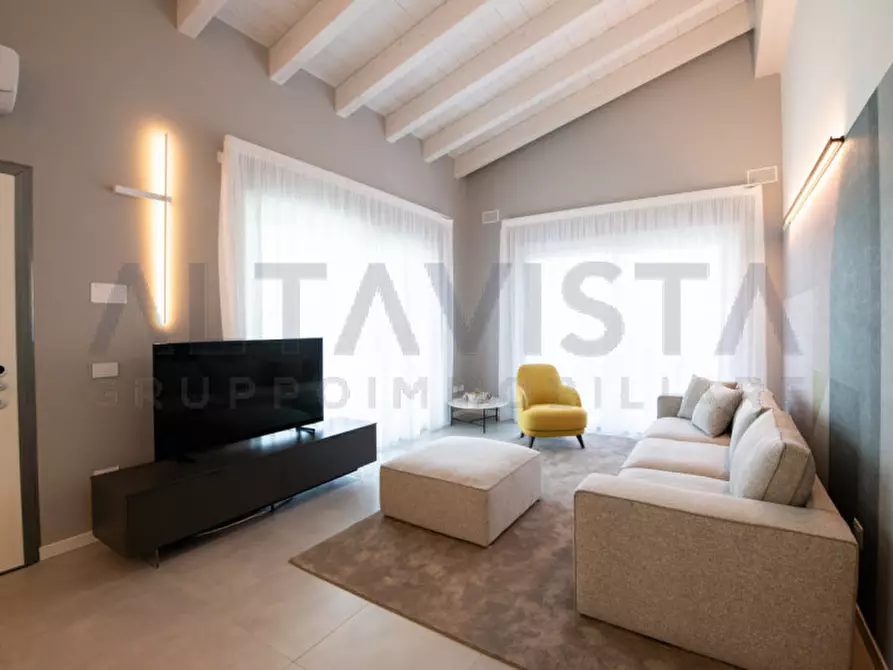 Immagine 12 di Villa in vendita  in via salvo d'acquisto a Lonato del Garda