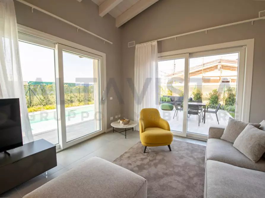 Immagine 14 di Villa in vendita  in via salvo d'acquisto a Lonato del Garda
