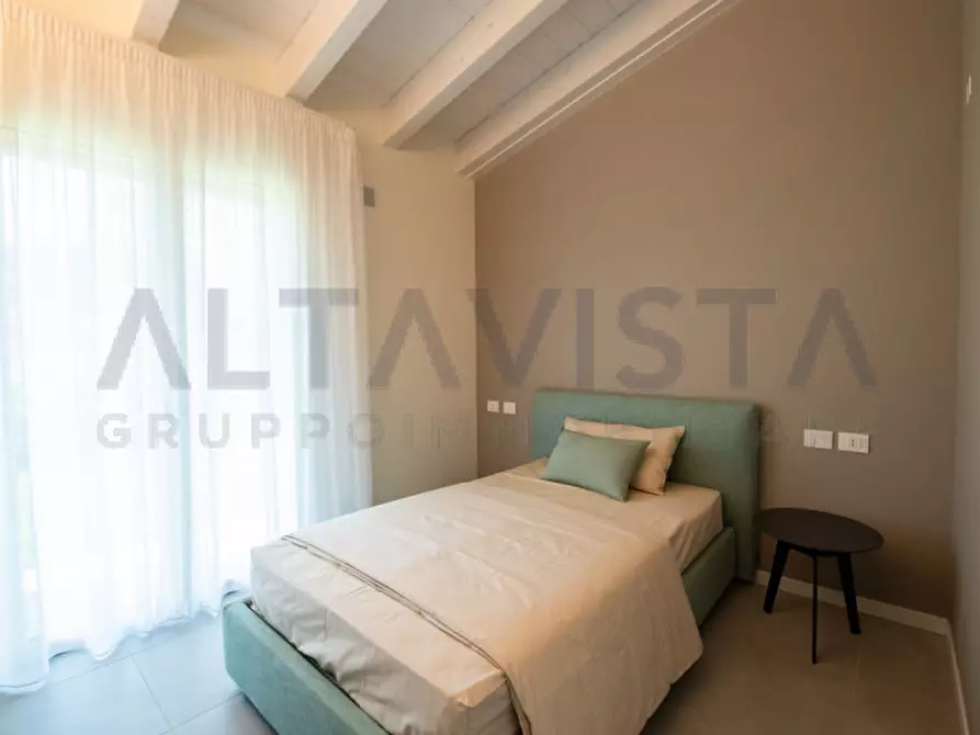 Immagine 21 di Villa in vendita  in via salvo d'acquisto a Lonato del Garda