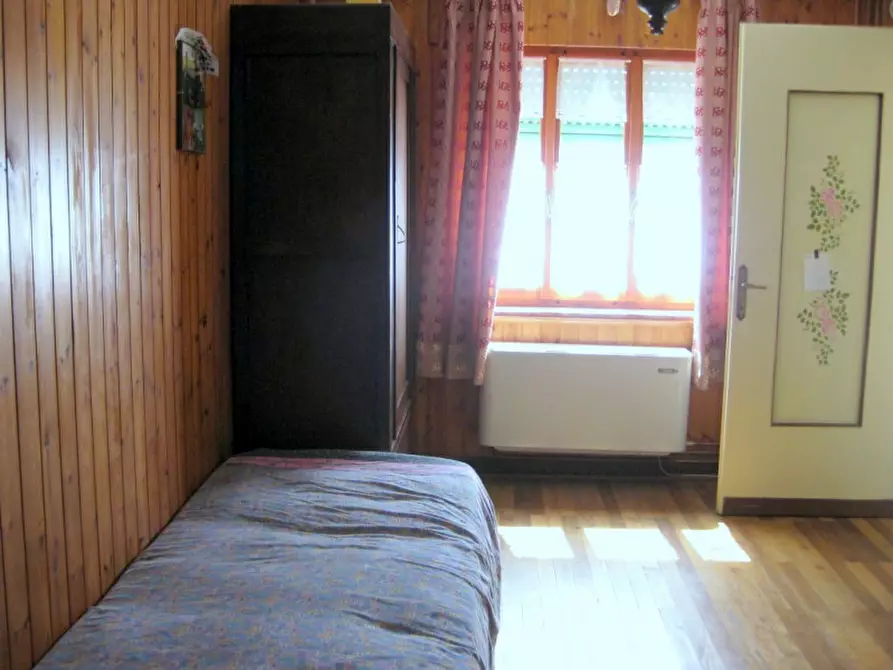 Immagine 11 di Palazzo in vendita  in VIA DOSSO a Roana