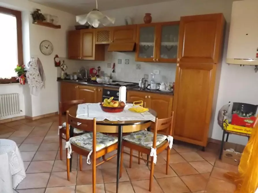 Immagine 2 di Villetta a schiera in vendita  a Arcevia