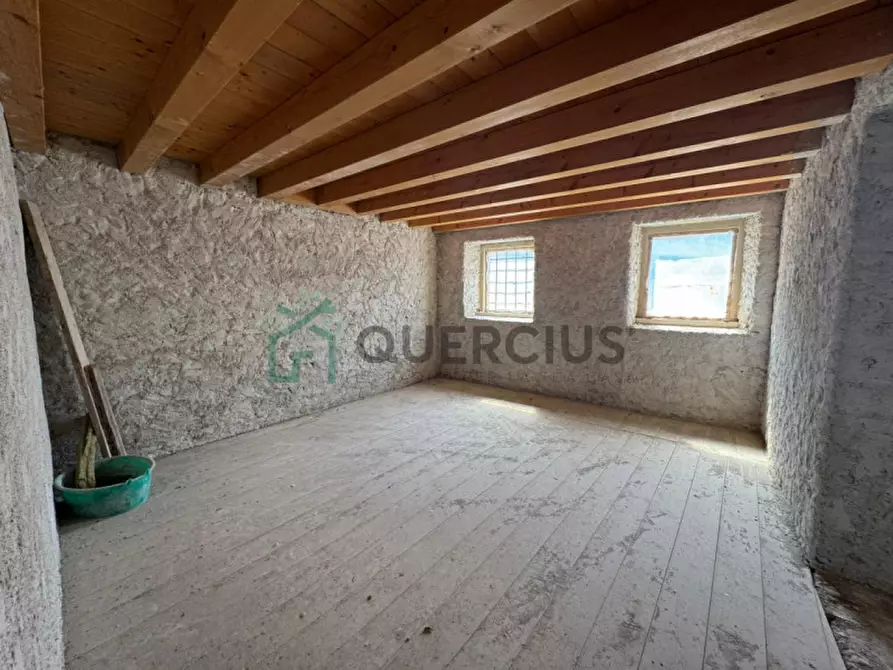 Immagine 17 di Rustico / casale in vendita  in Via Angelo Spada a Cazzano Di Tramigna