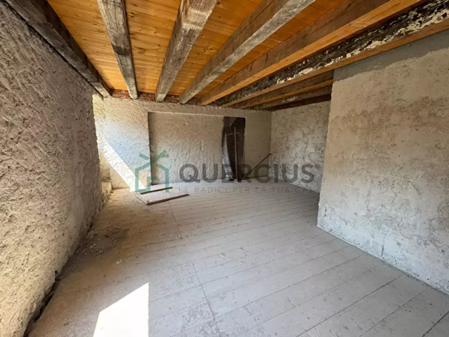 Immagine 24 di Rustico / casale in vendita  in Via Angelo Spada a Cazzano Di Tramigna