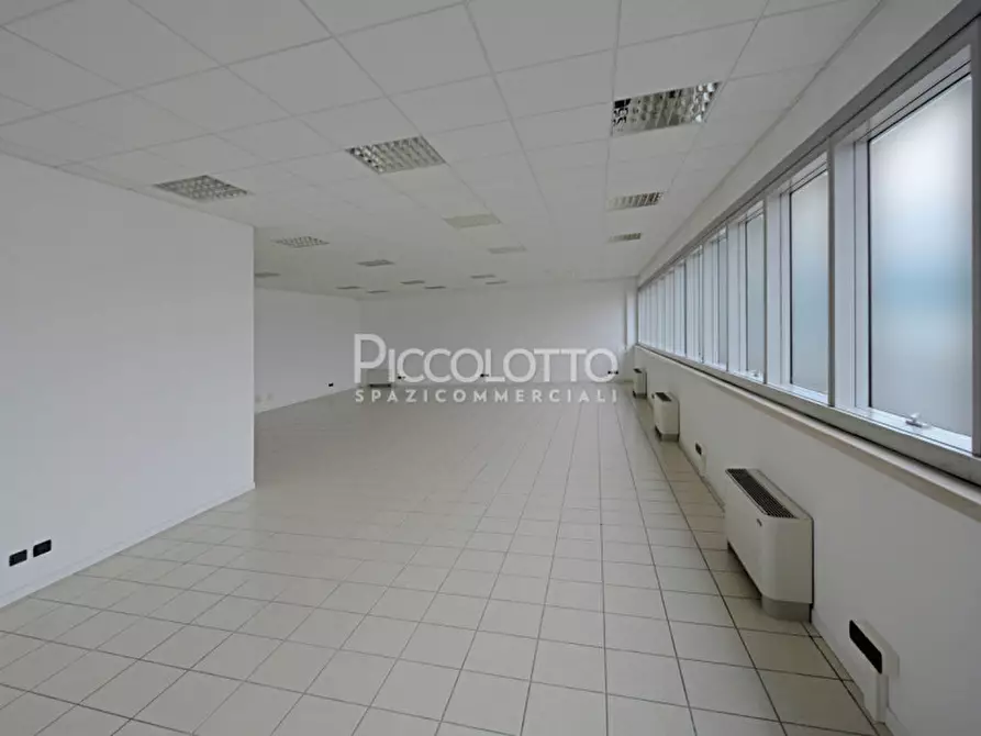 Immagine 3 di Ufficio in vendita  in via Castellana a Asolo