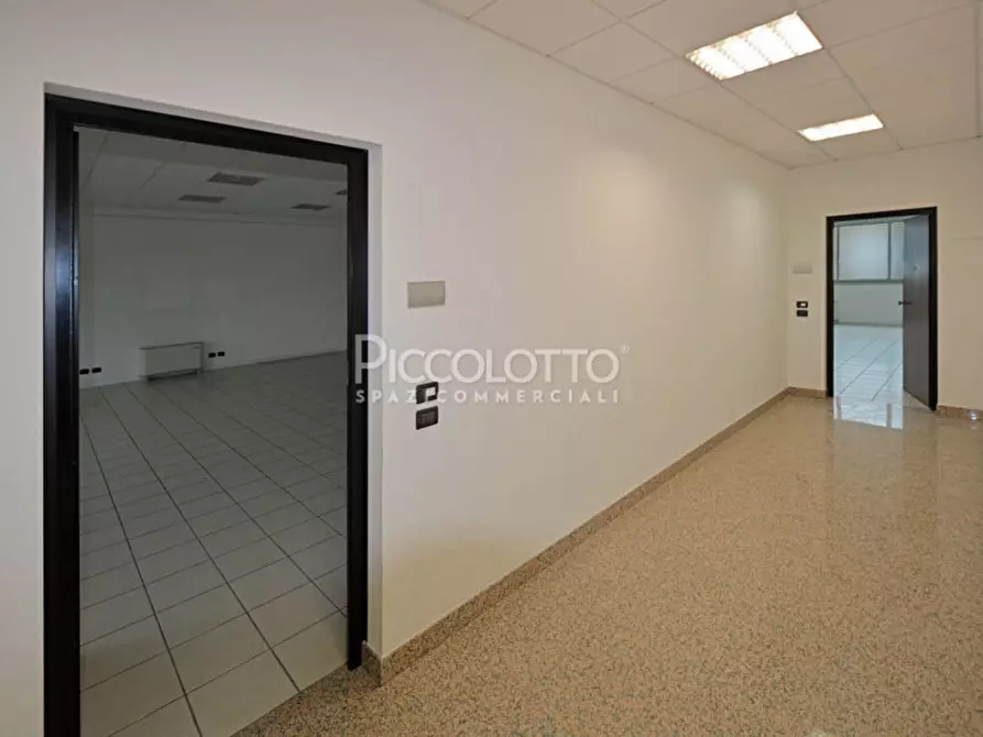 Immagine 4 di Ufficio in vendita  in via Castellana a Asolo