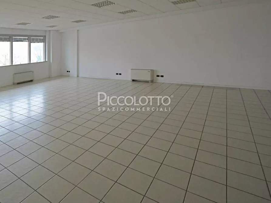 Immagine 6 di Ufficio in vendita  in via Castellana a Asolo