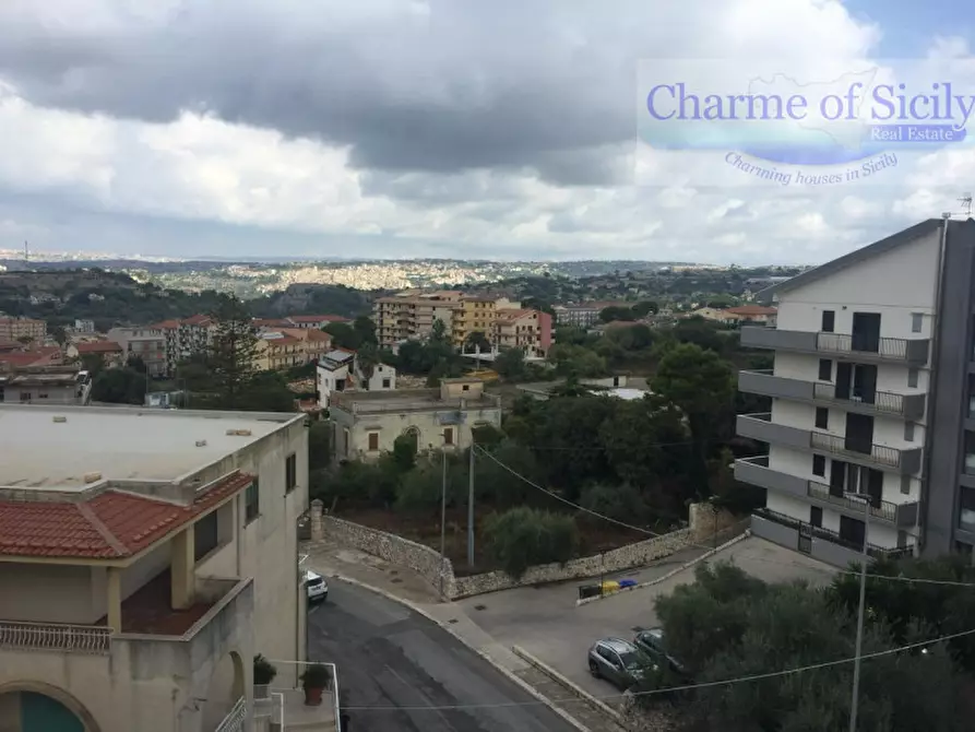 Immagine 11 di Appartamento in vendita  in Via Risorgimento a Modica