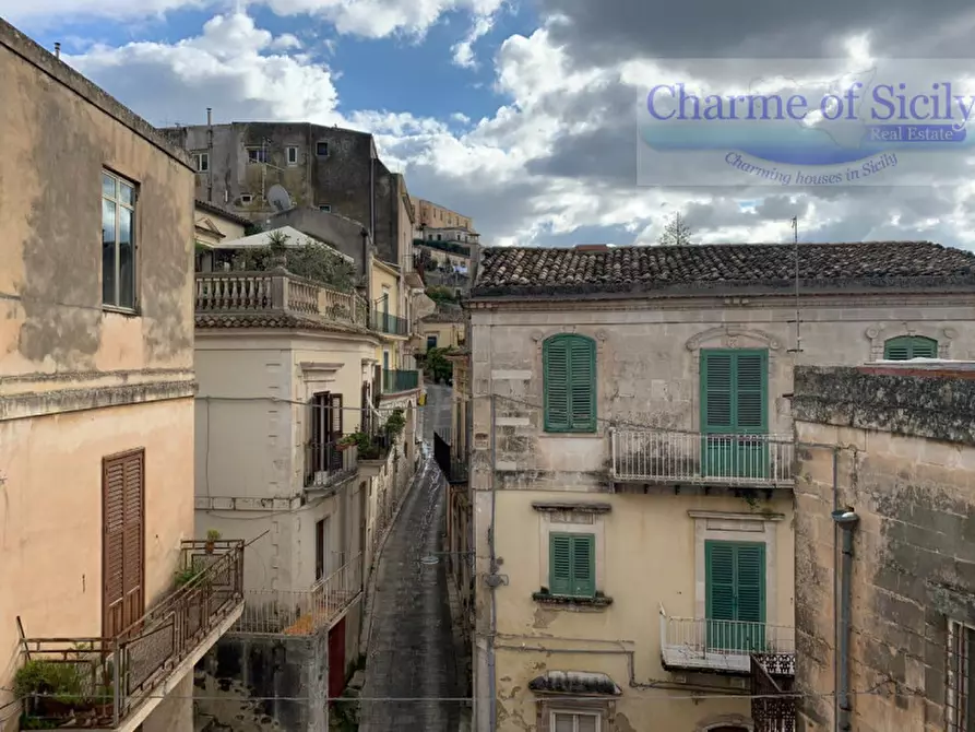 Immagine 21 di Casa indipendente in vendita  in via fratantonio a Modica