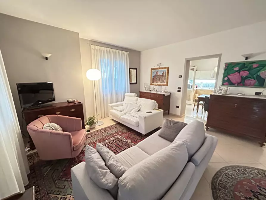 Immagine 2 di Casa bifamiliare in vendita  in Via Belvedere a Rovolon