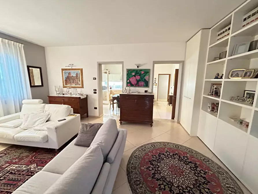 Immagine 3 di Casa bifamiliare in vendita  in Via Belvedere a Rovolon